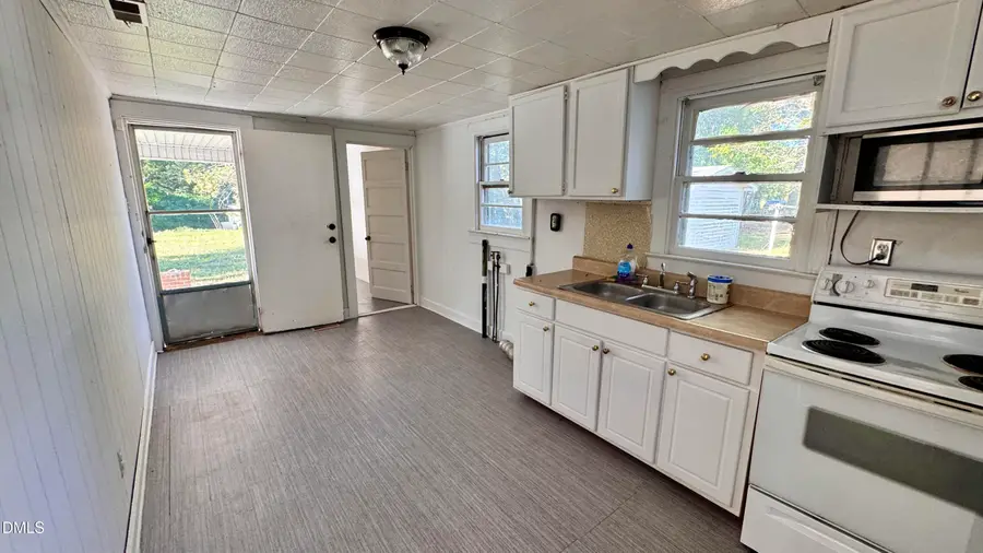 815 S Martin Street, Fremont, NC 27830 - #3