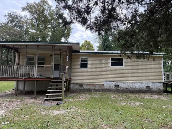 2565 Streets Ferry Road, Vanceboro, NC 28586