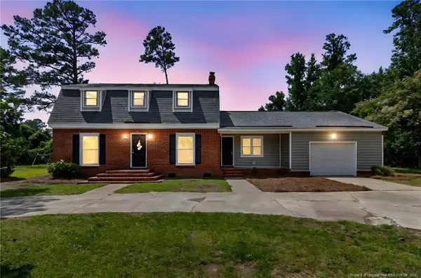 329 W Railroad Street, Parkton, NC 28371