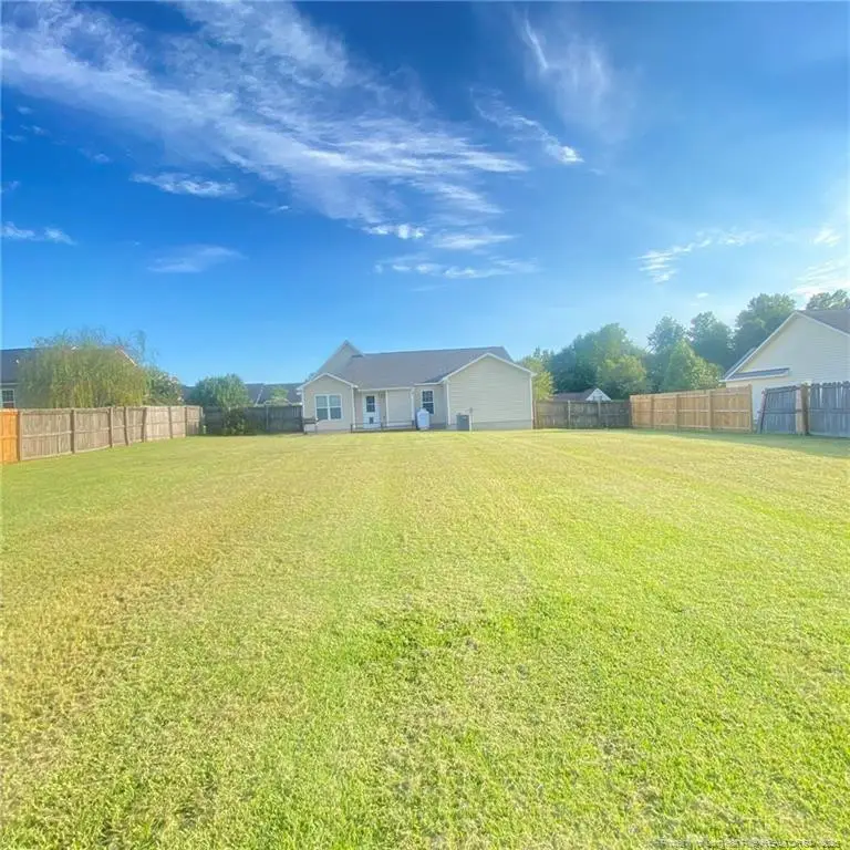 658 Copper Creek Drive, Raeford, NC 28376 - Image #2