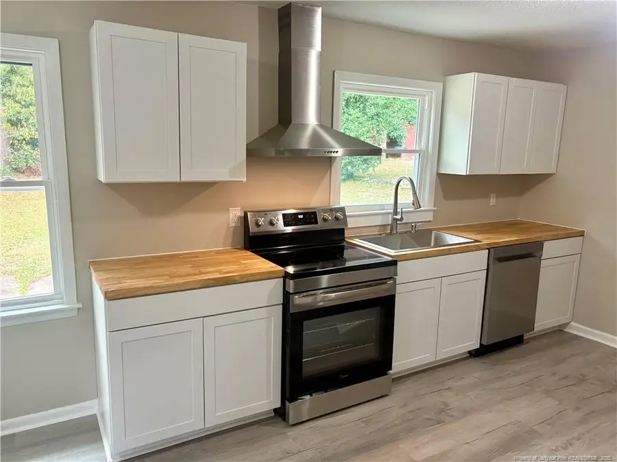 2568 Pine Springs Drive, Fayetteville, NC 28306 - Image #3