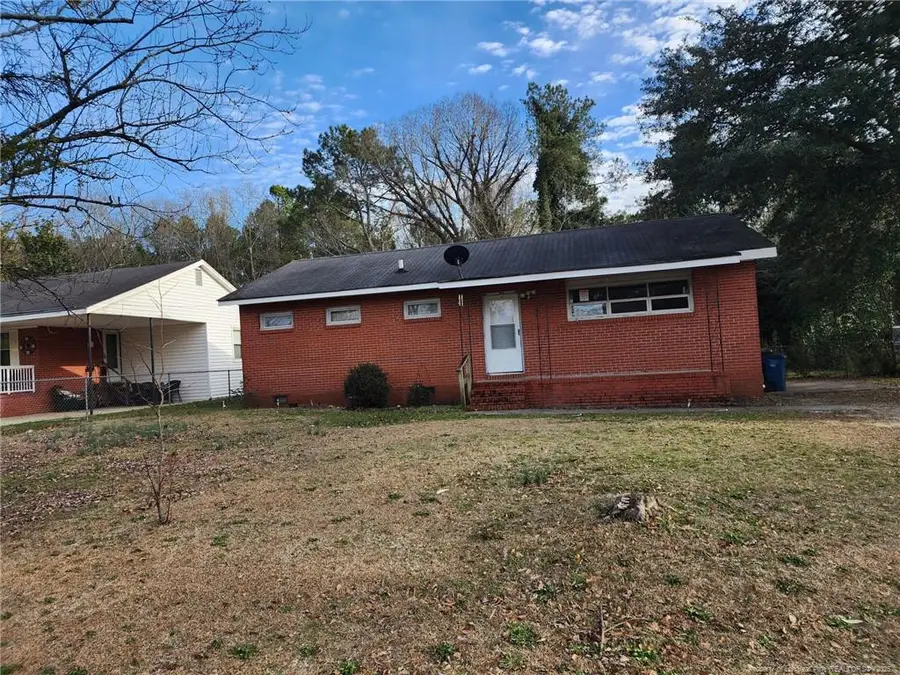 421 Durant Drive, Fayetteville, NC 28304 - Image #2