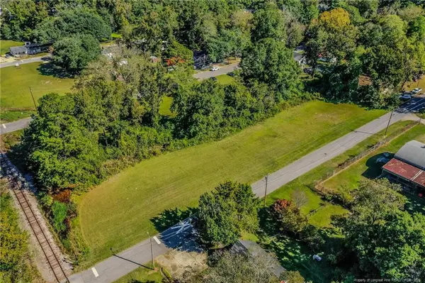 9th Street, Lumberton, NC 28358