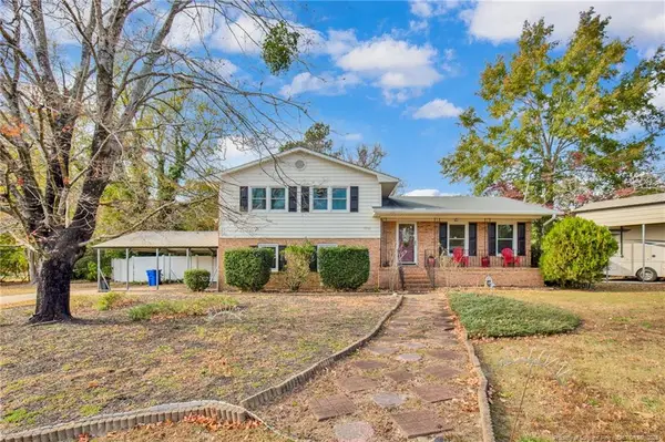 7258 Godfrey Drive, Fayetteville, NC 28303