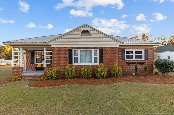 510 E Donaldson Avenue, Raeford, NC 28376