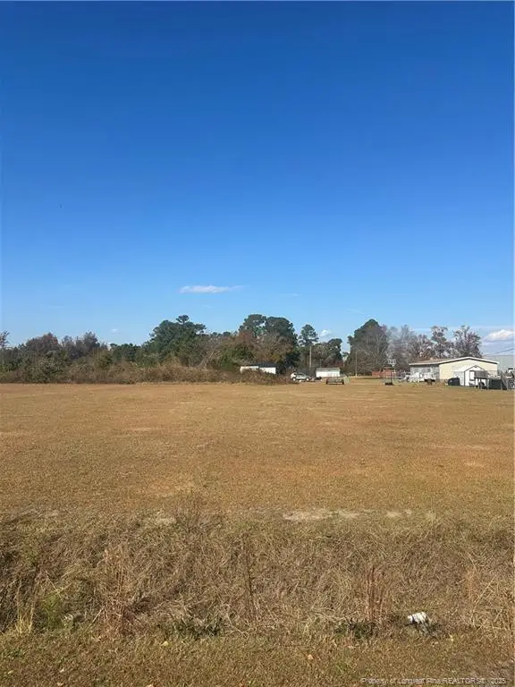 Lake Dr, Lumberton, NC 28358