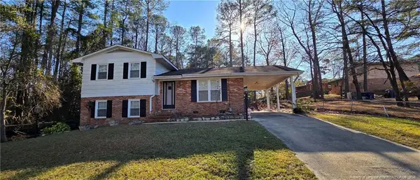 2532 Sourwood Drive, Fayetteville, NC 28301