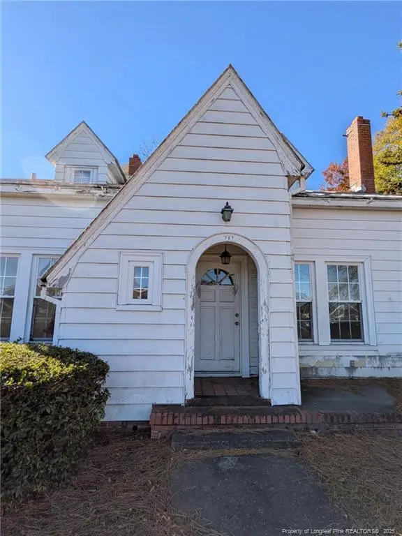707 W Cumberland Street, Dunn, NC 28334 - Image #1