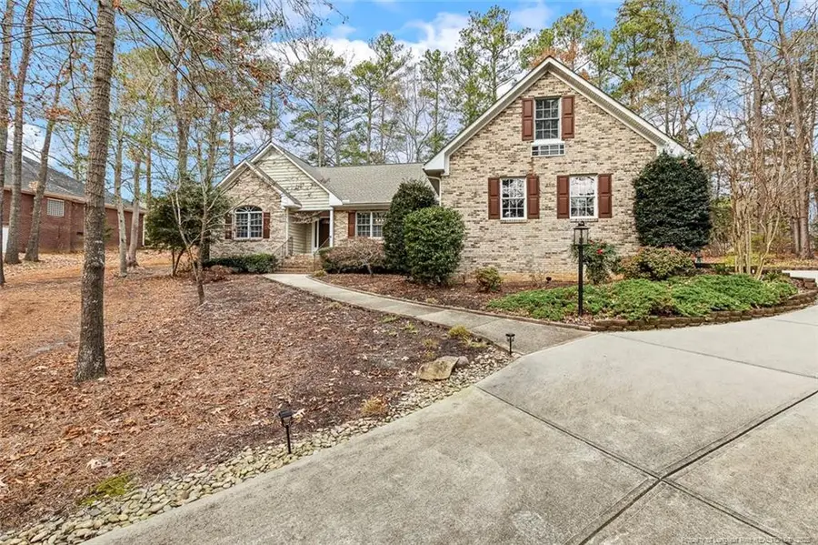 577 Broadmoor Court, Sanford, NC 27332 - Image #3