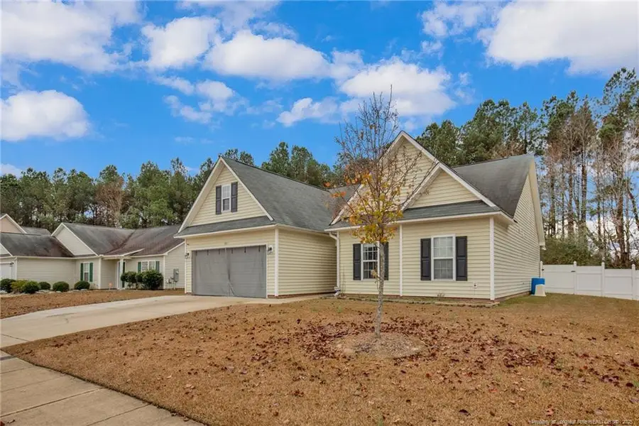 865 Fairfield Circle, Raeford, NC 28376 - #2