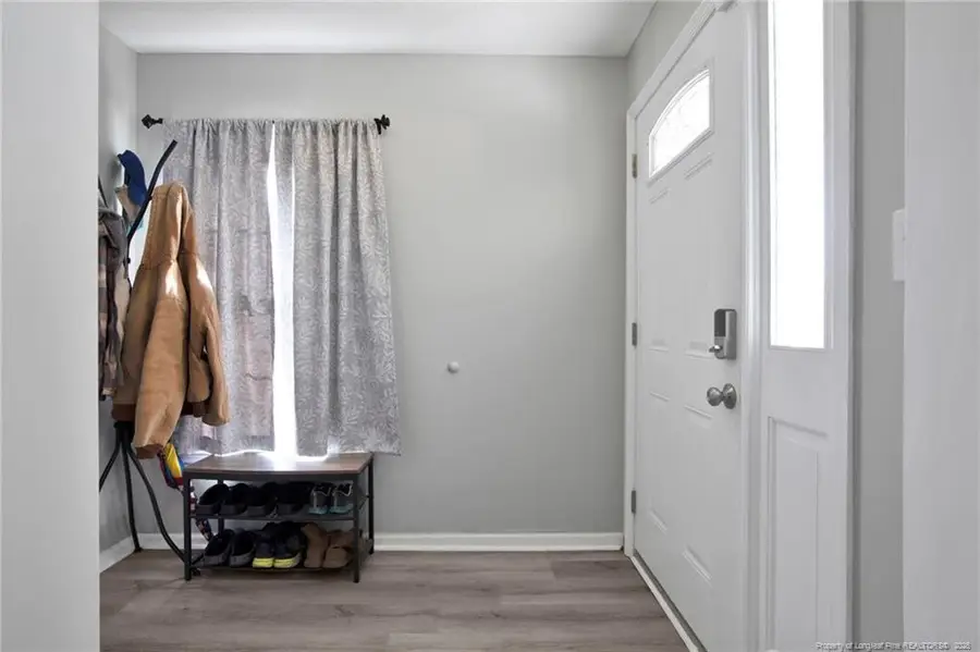 818 Eagle Landing Drive, Hope Mills, NC 28348 - Image #3