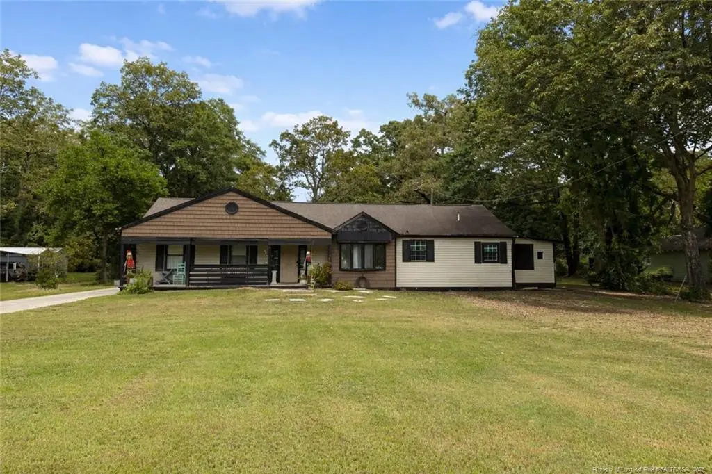 912 Main Street N, Raeford, NC 28376 - Image #1