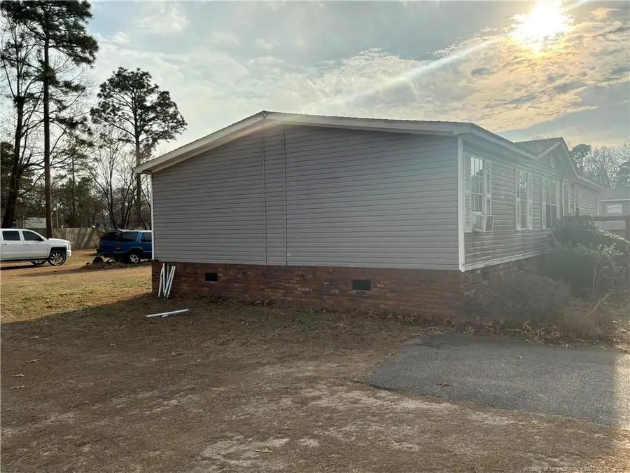 5837 Parkton Road, Hope Mills, NC 28348 - Image #3