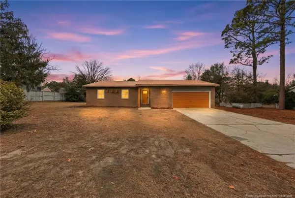 6229 Stoney Point Loop, Fayetteville, NC 28306