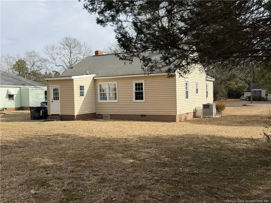 211 N Dickson Street, Raeford, NC 28376 - Image #2