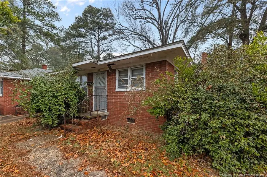 110 Quincy Street, Fayetteville, NC 28301 - #2
