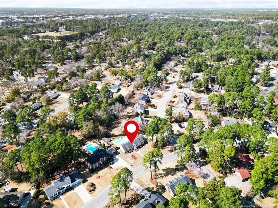 402 Thorncliff Drive, Fayetteville, NC 28303 - #3