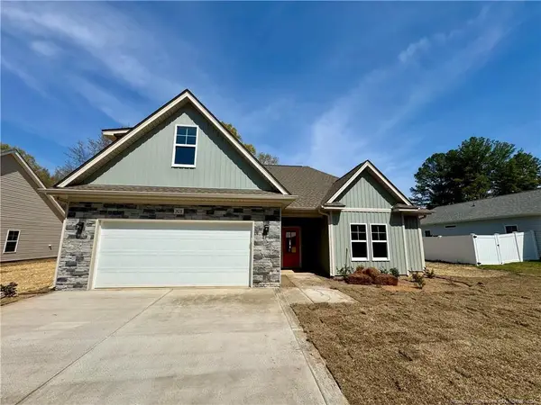 303 E 7th Avenue, Raeford, NC 28376