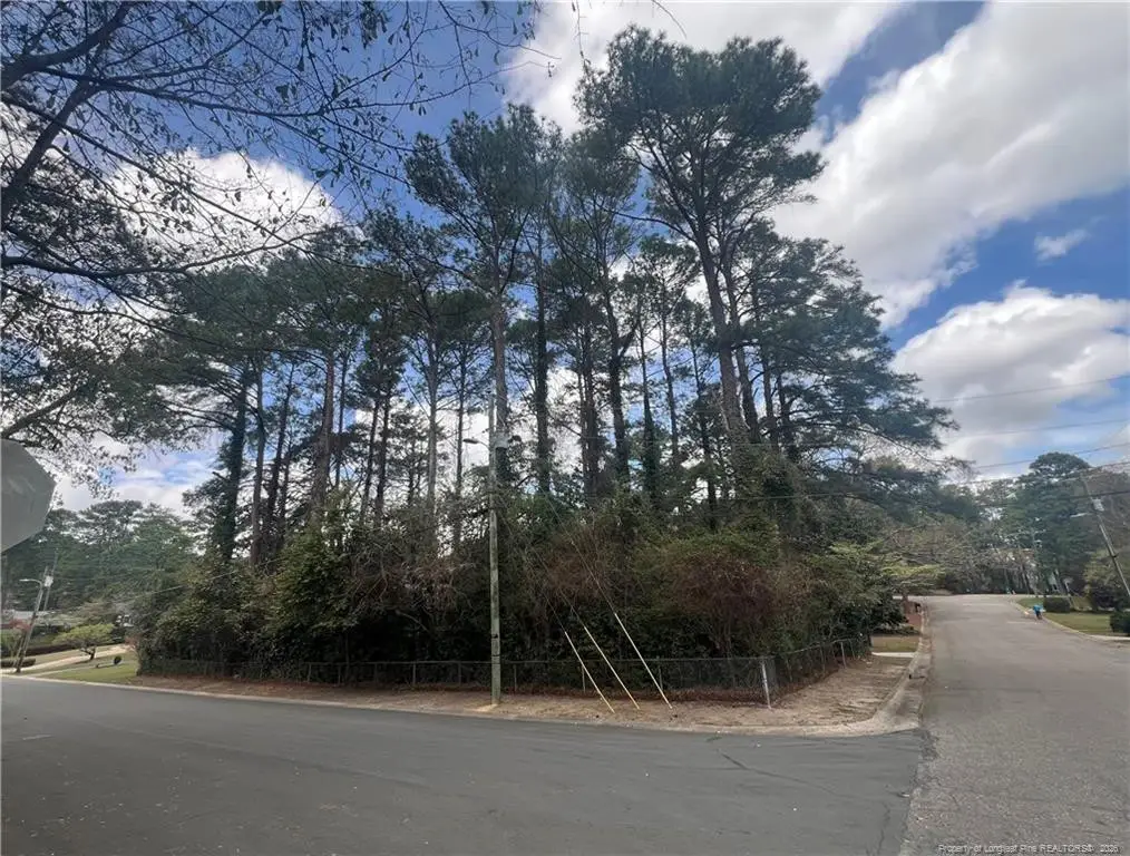 306 Woodcrest Road, Fayetteville, NC 28305 - #1