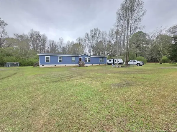 64 Horseshoe Road, Autryville, NC 28318