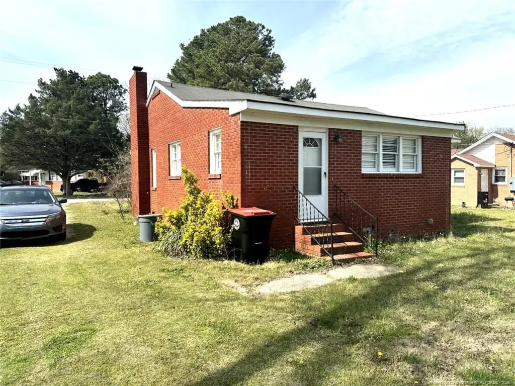 202 N Edinborough Street, Red Springs, NC 28377 - #1