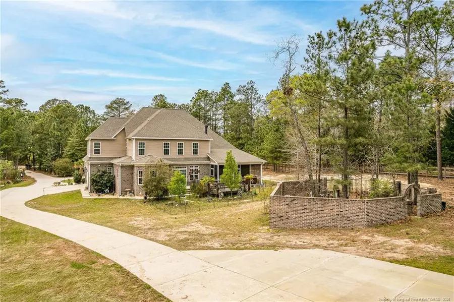 126 W Twelve Oaks Road, Raeford, NC 28376 - #2