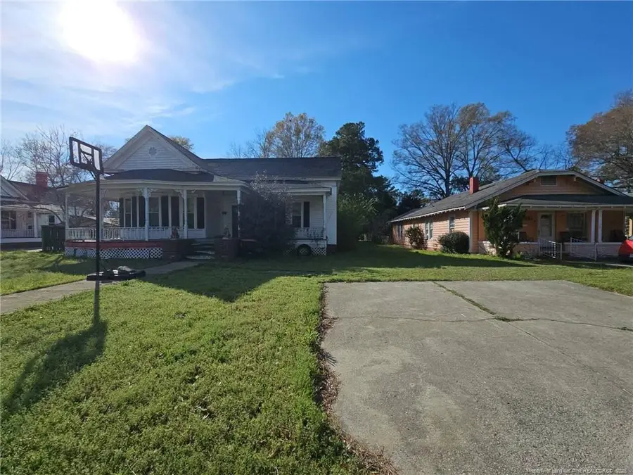 107 Church Street, Red Springs, NC 28377 - #2
