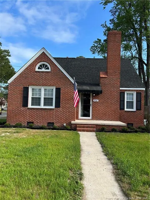 210 W 21st Street N, Lumberton, NC 28358 - #1