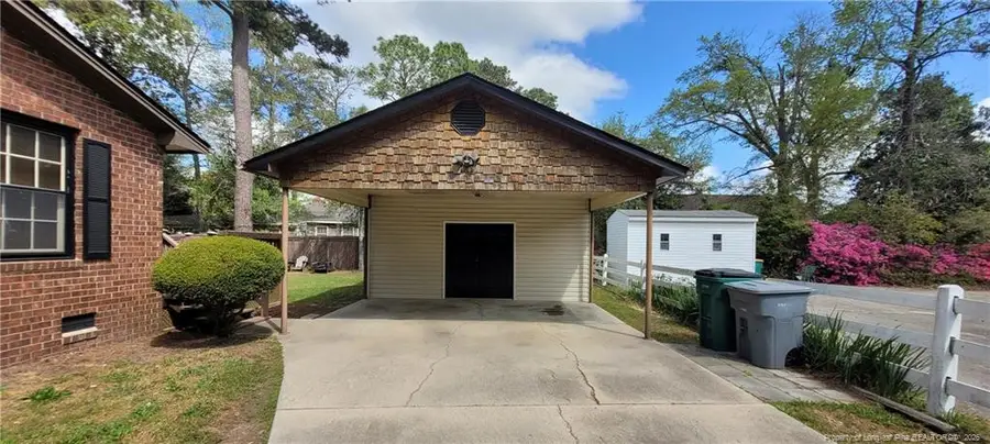 209 E 22nd Street, Lumberton, NC 28358 - #3