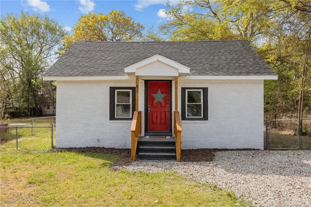 625 Eva Circle, Spring Lake, NC 28390 - #1