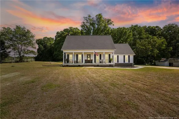 2310 Lakewood Falls Road, Goldston, NC 27252