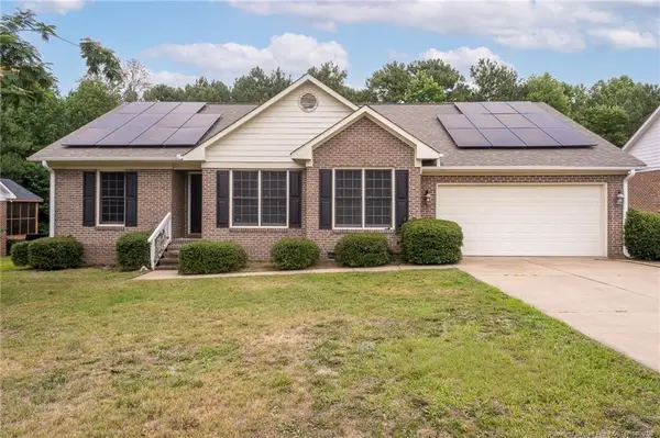 402 Roundtree Drive, Fayetteville, NC 28303