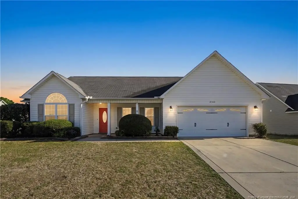 2142 Queen Elizabeth Lane, Hope Mills, NC 28348 - #1