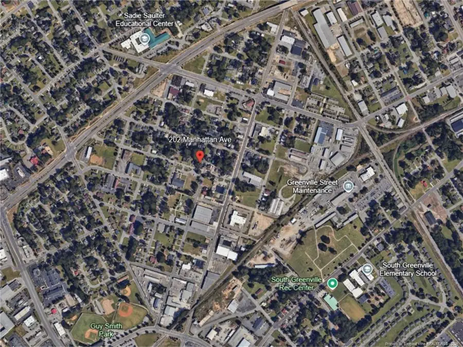 202 Manhattan Avenue, Greenville, NC 27834 - #3