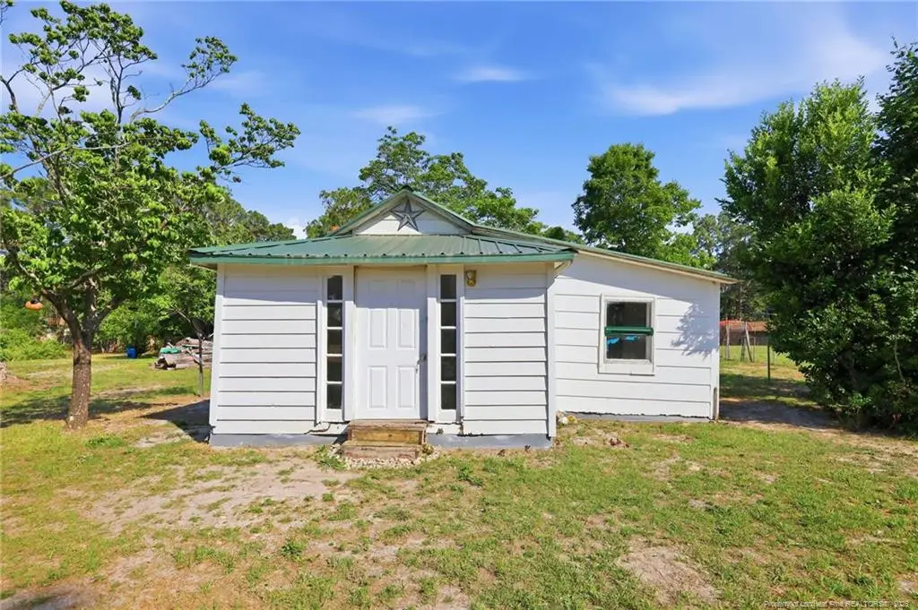 416 Wakefield Drive, Hope Mills, NC 28348 - #1