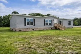 100 Gryffindor Drive, Fairmont, NC 28340