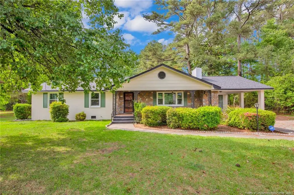 838 W 3rd Avenue, Red Springs, NC 28377 - #1