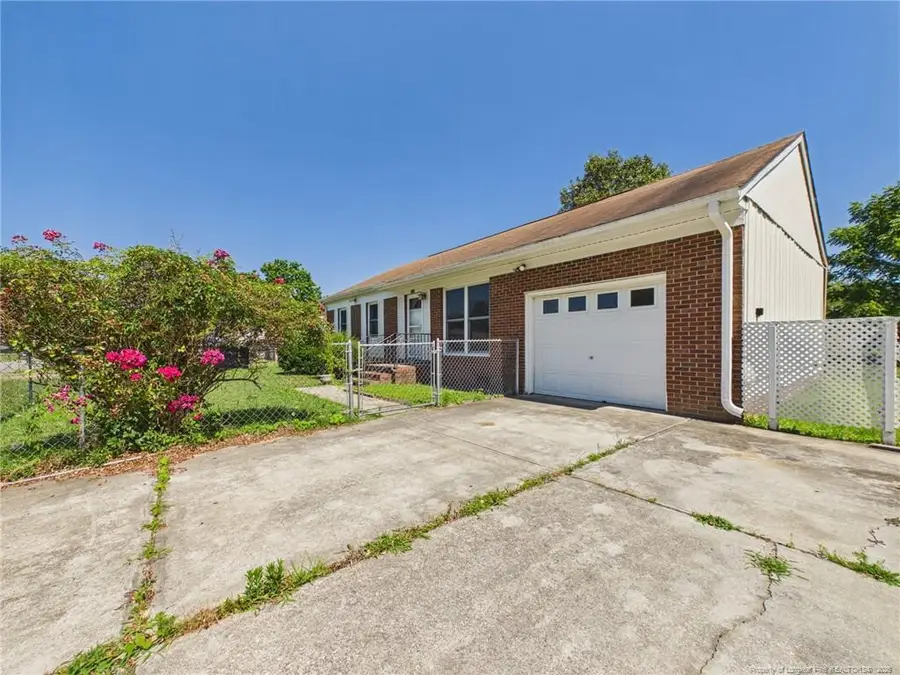 2712 Heatter Avenue, Spring Lake, NC 28390 - #2