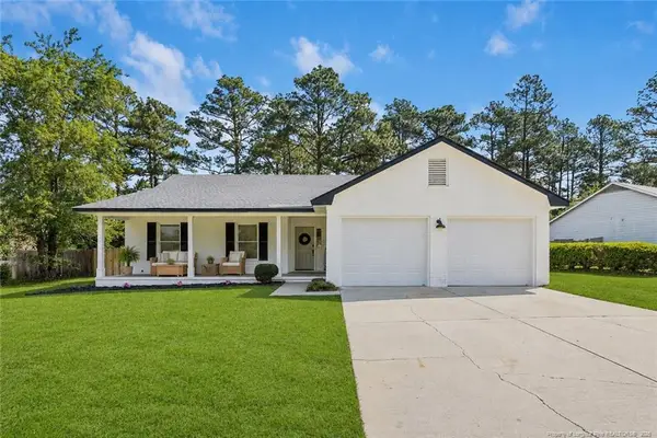 6870 Pin Oak Lane, Fayetteville, NC 28314