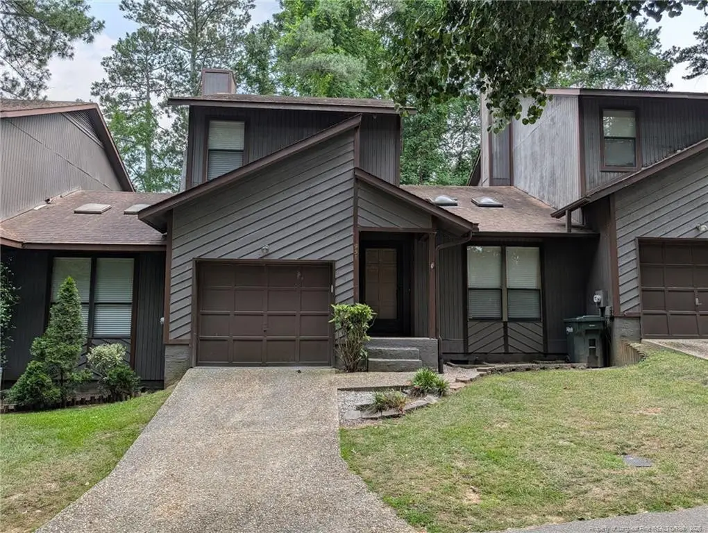 951 Creek Side Run, Fayetteville, NC 28303 - #1