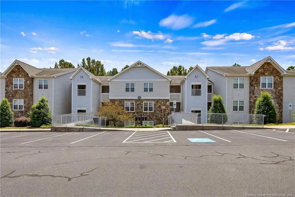 158 Gallery Drive, Spring Lake, NC 28390 - #1