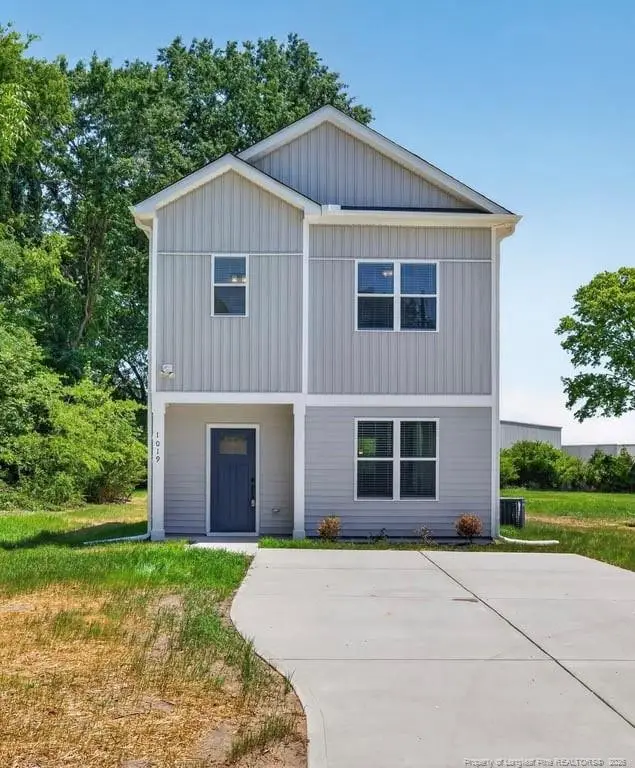 1019 E Harnett Street, Dunn, NC 28334 - #2
