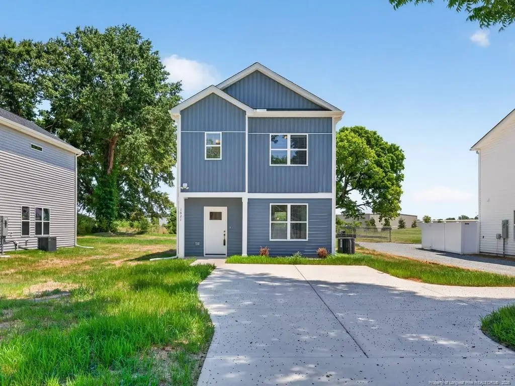 1021 E Harnett Street, Dunn, NC 28334 - #1