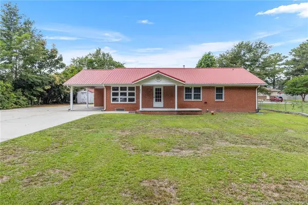 344 S 4th Street, Saint Pauls, NC 28384