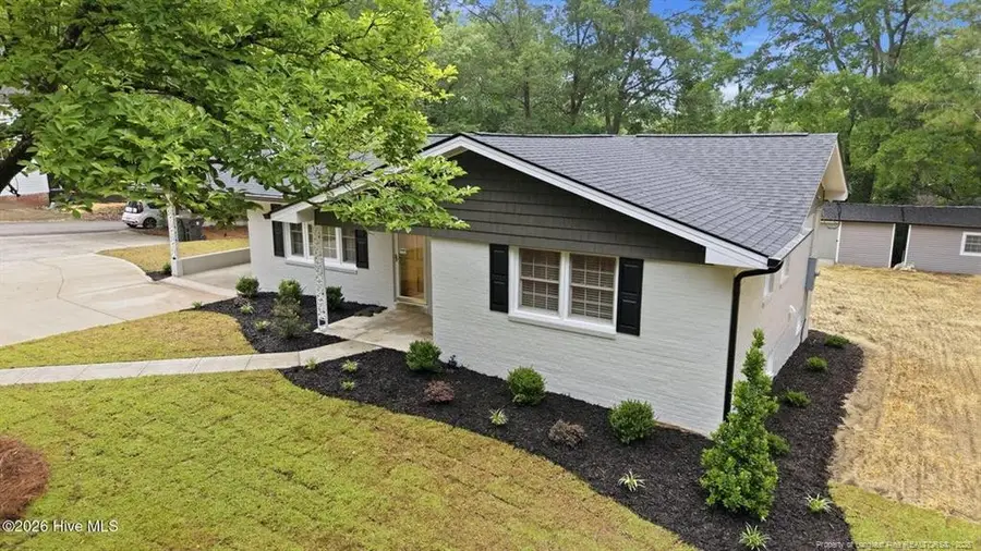 601 Bethesda Avenue, Aberdeen, NC 28315 - #2