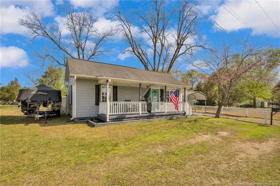 191 S Green Street, Parkton, NC 28371 - #3