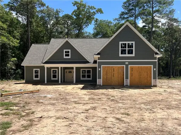 1046 White Plains Drive, Fayetteville, NC 28312