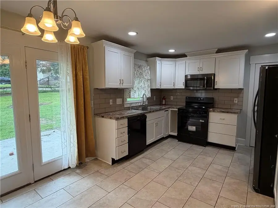 1112 Riverside Circle, Spring Lake, NC 28390 - #3
