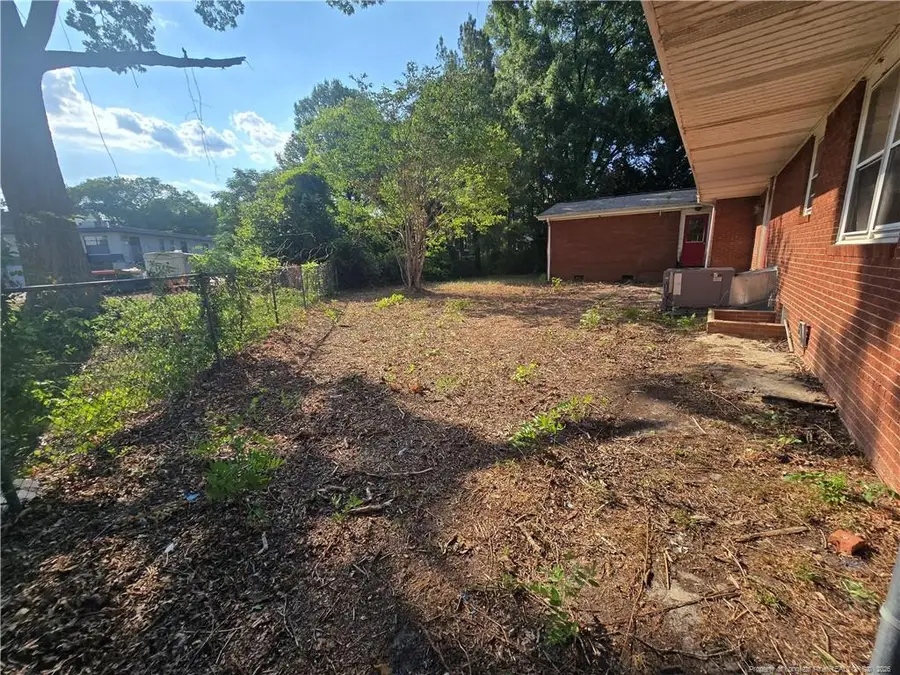 409 Fairfax Avenue, Fayetteville, NC 28303 - #3