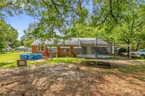 318 N Elm Street, Maxton, NC 28364